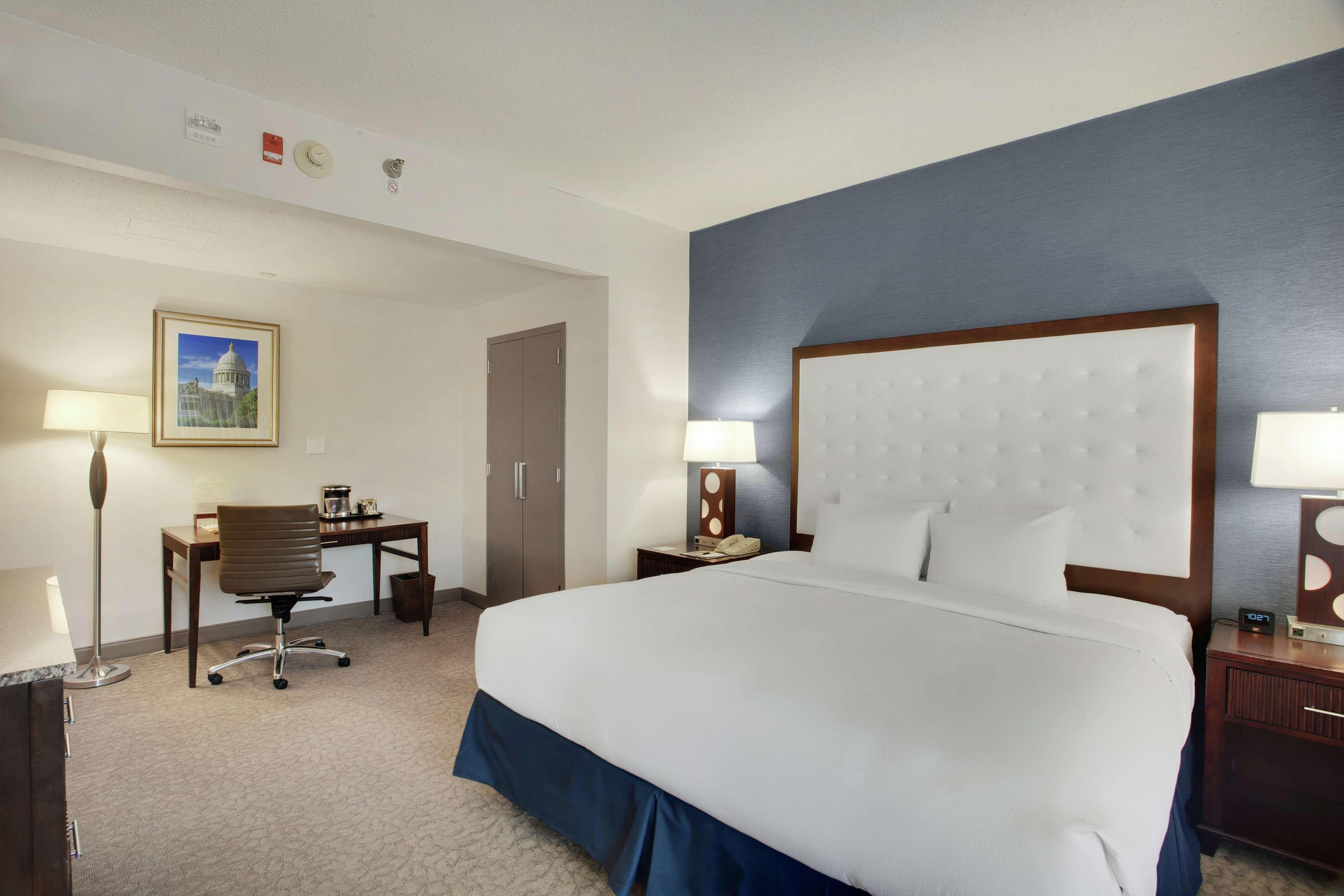 Doubletree By Hilton Little Rock Otel Dış mekan fotoğraf